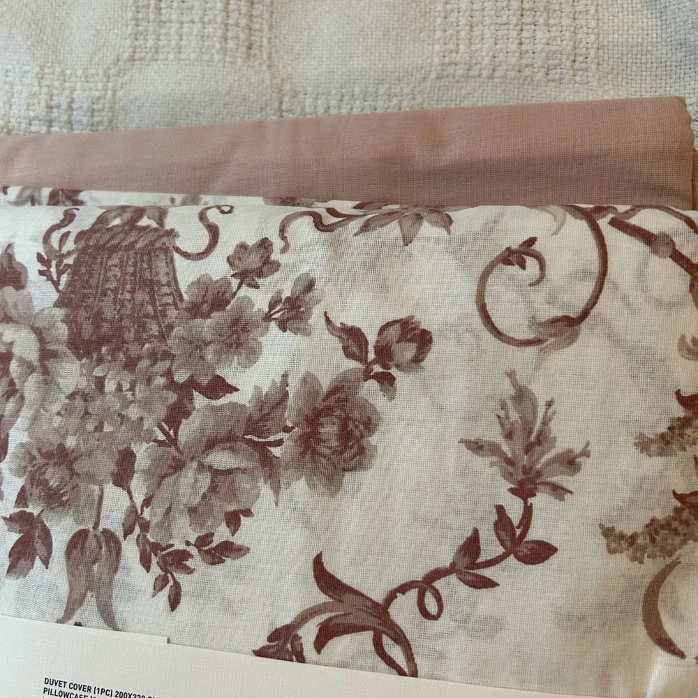 English Home Basics 100% Cotton Duvet Cover Set Double Floral Toile Pink White‎